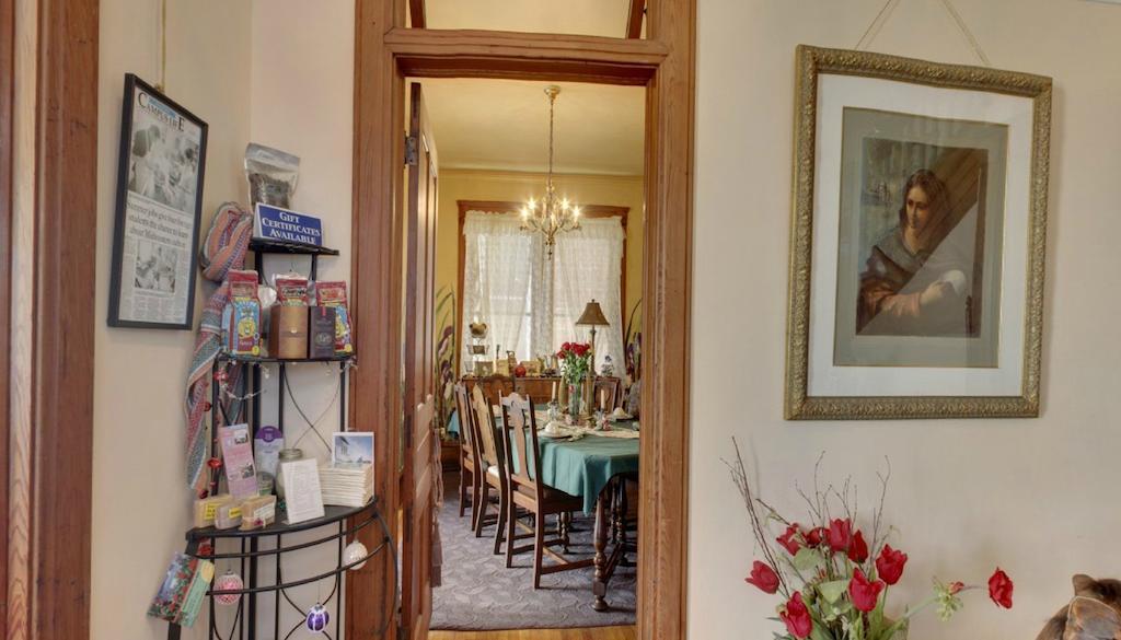 Garden House Bed And Breakfast Ханибал Екстериор снимка